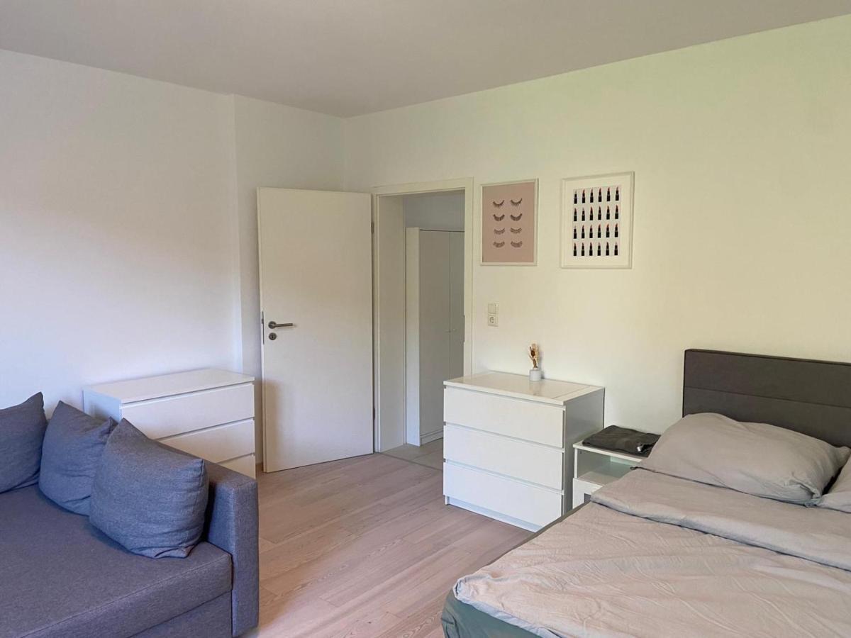 Apartment With Balcony Koln Bagian luar foto